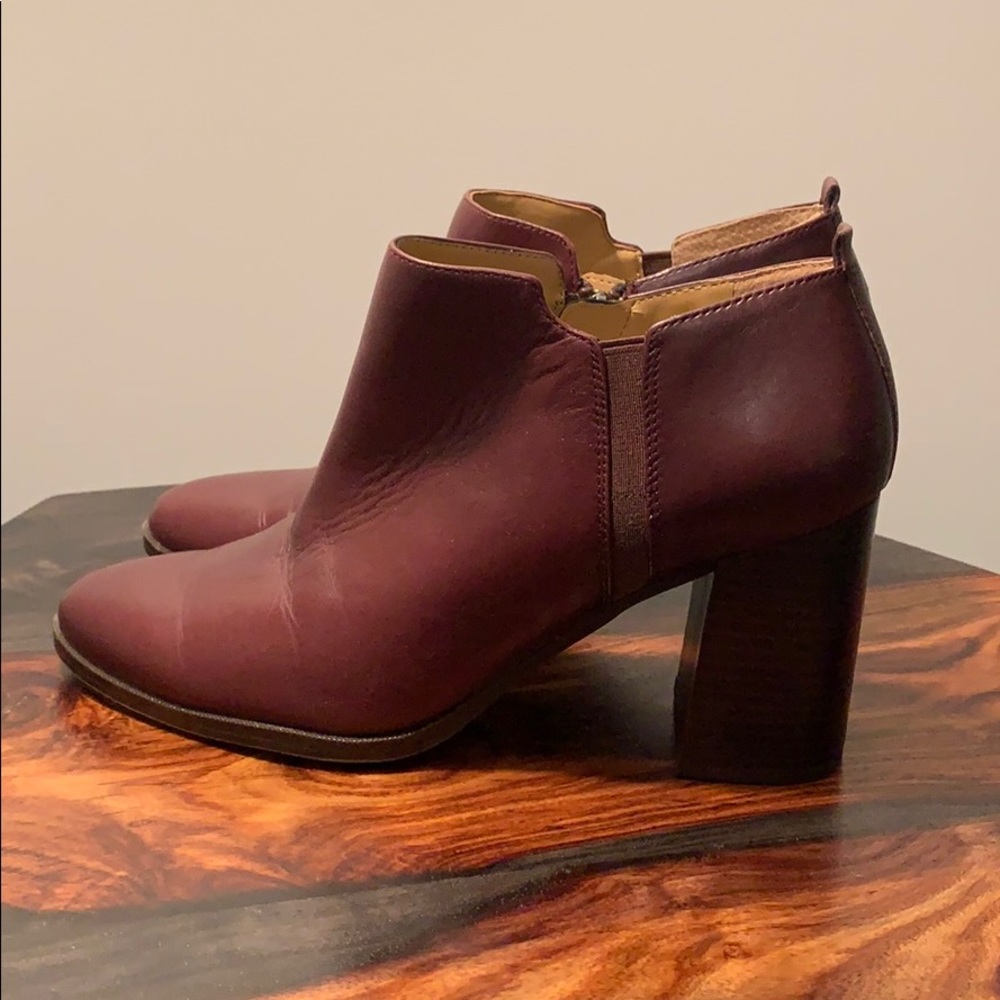 Burgundy ankle boots perfect for Fall!